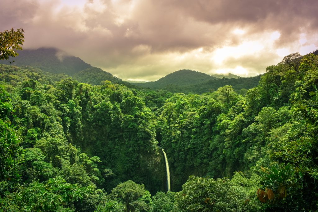 La fortuna waterfall